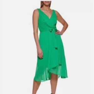 DKNY Green Sleeveless Dress with  belt. Size 14.